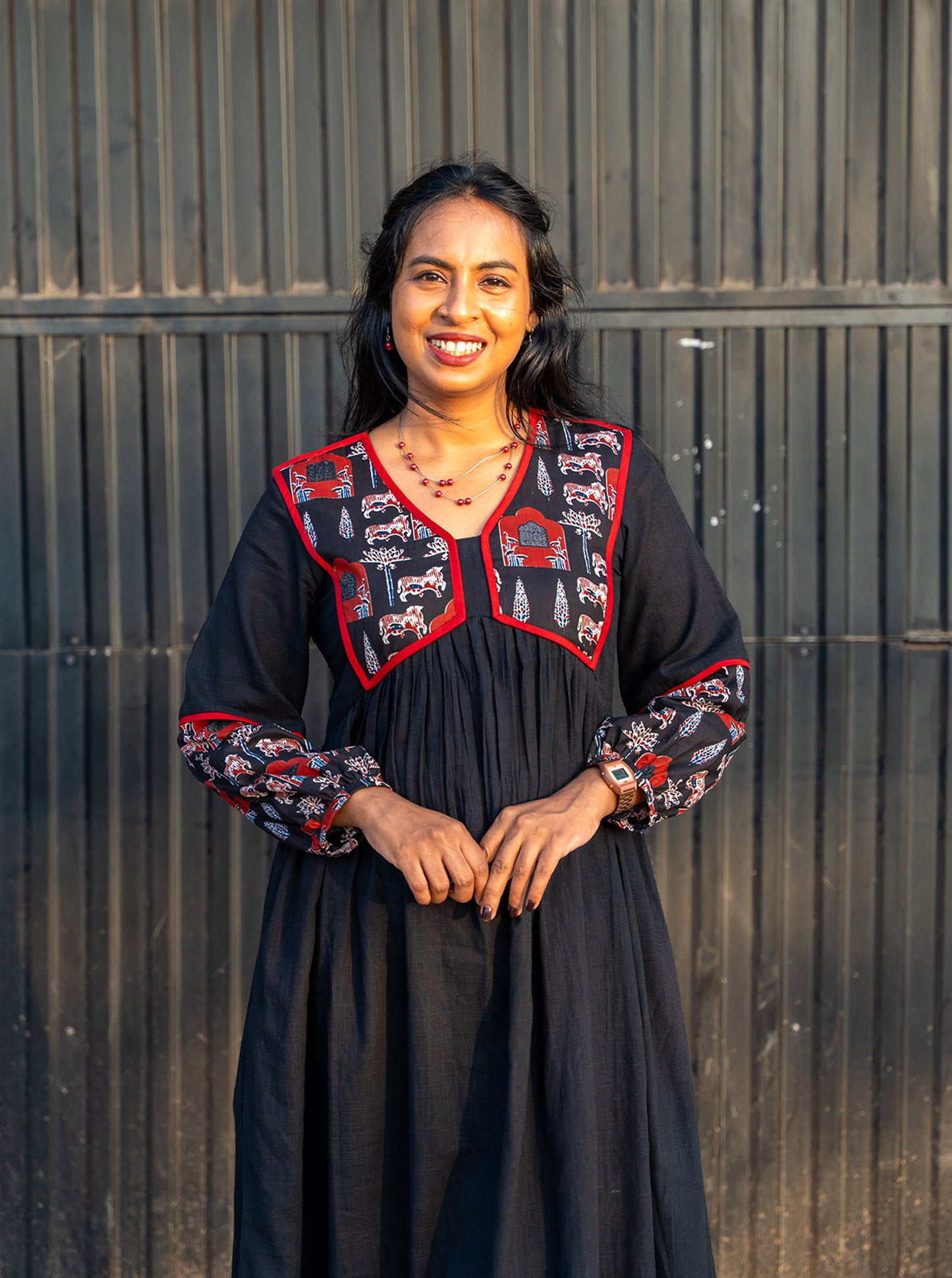 Designer neckline detail on black slub cotton kurti — Ariyaa