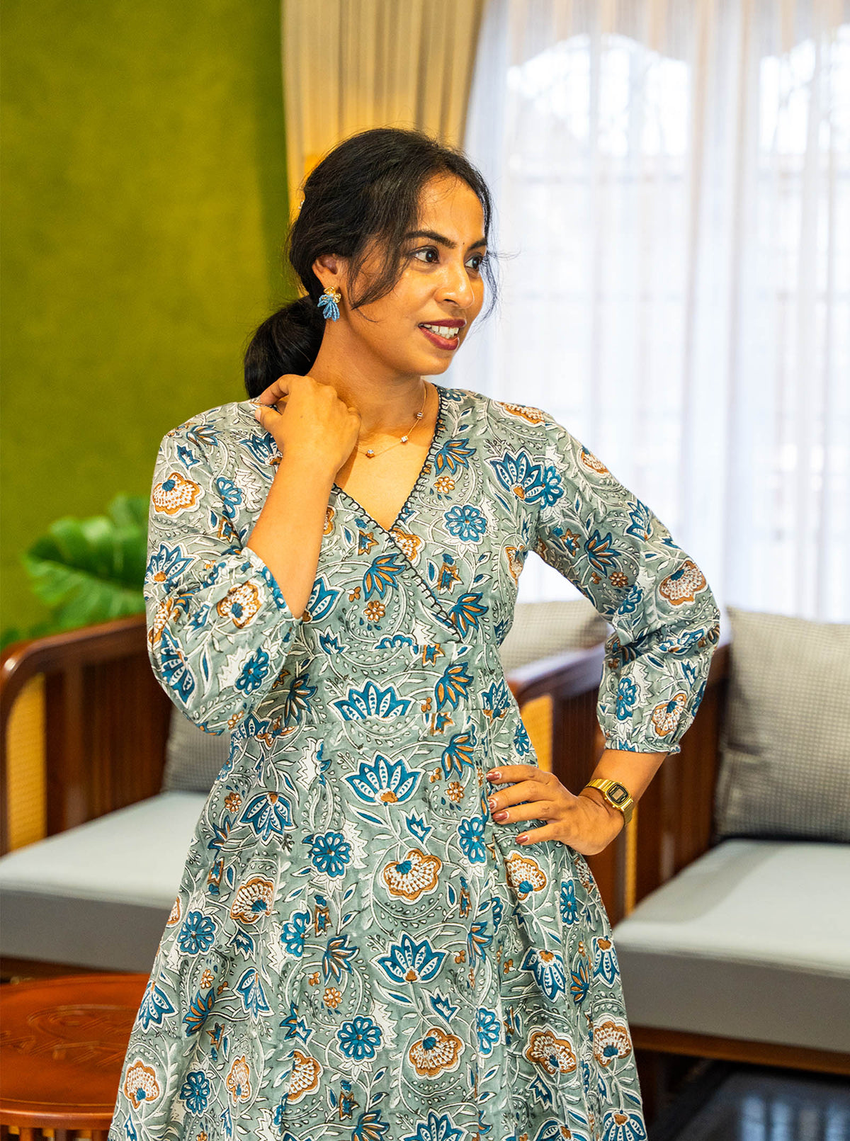 Grey floral block print kurti showing panel cut and 3/4th sleeves - Ariyaa