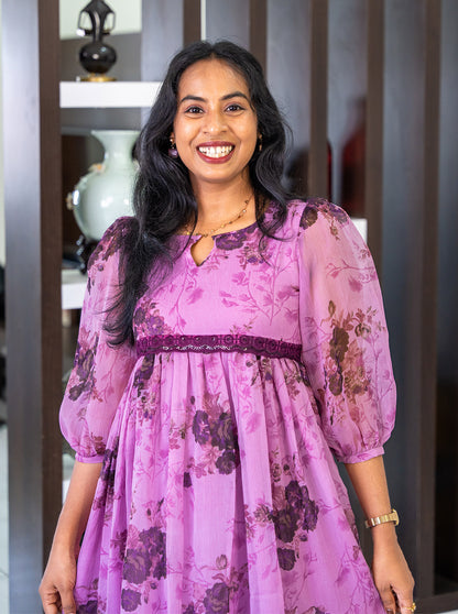 Detail shot of lace detailing at the yoke of purple chiffon kurti - Ariyaa
