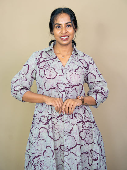 Detail of collar neckline and roll-up 3/4th sleeve on wine floral dress - Ariyaa