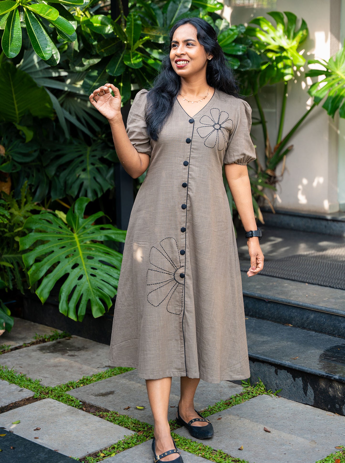 Model wearing grey floral embroidery slub cotton a-line kurti full length — Ariyaa